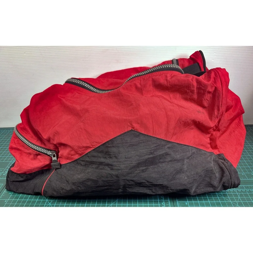 Vintage Marlboro Unlimited Duffel Bag Red Black Travel Gym Gear 90s Retro